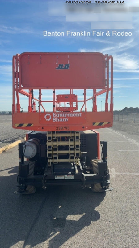 2022 JLG RT3369