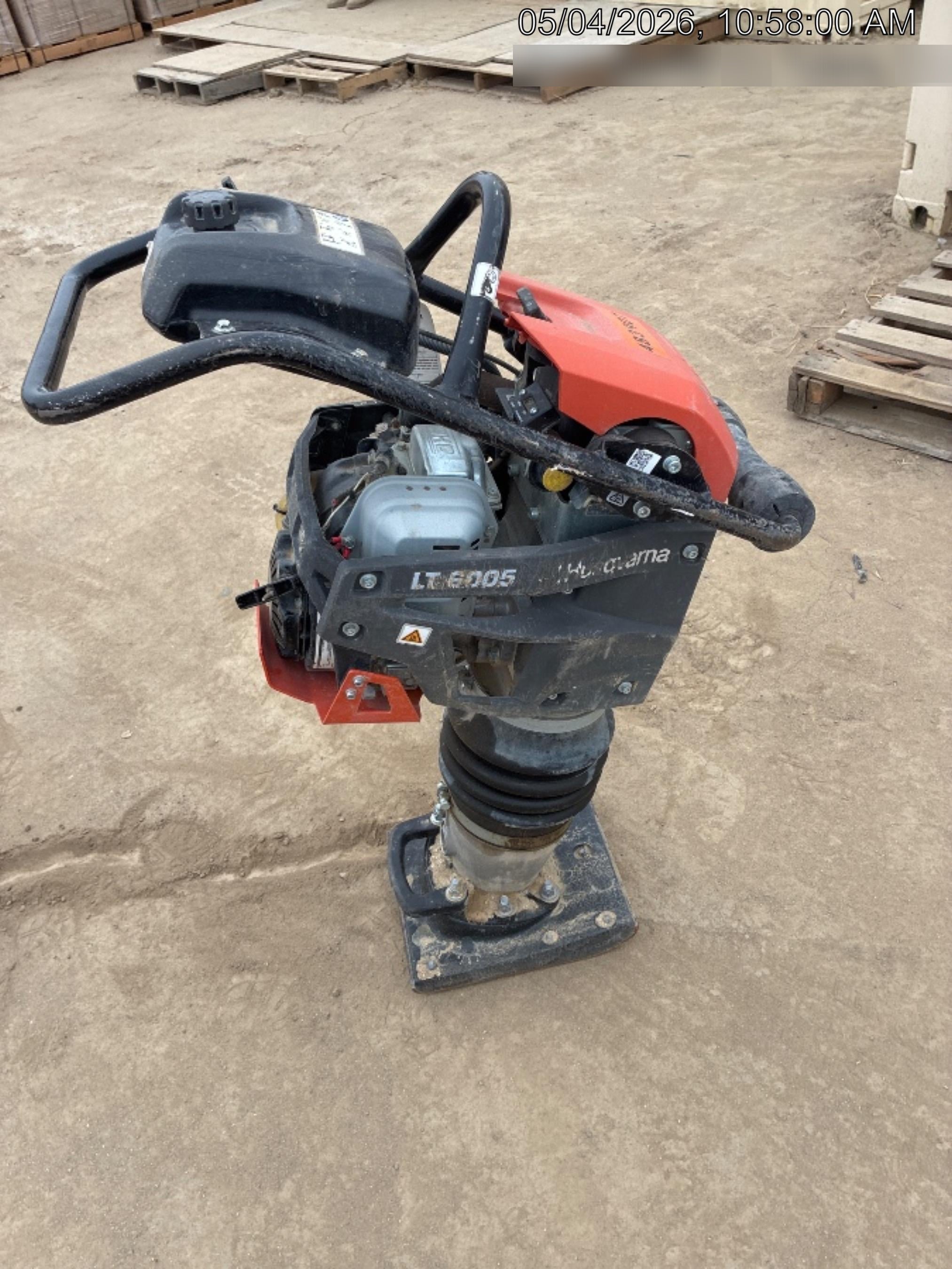 2024 HUSQVARNA LT6005