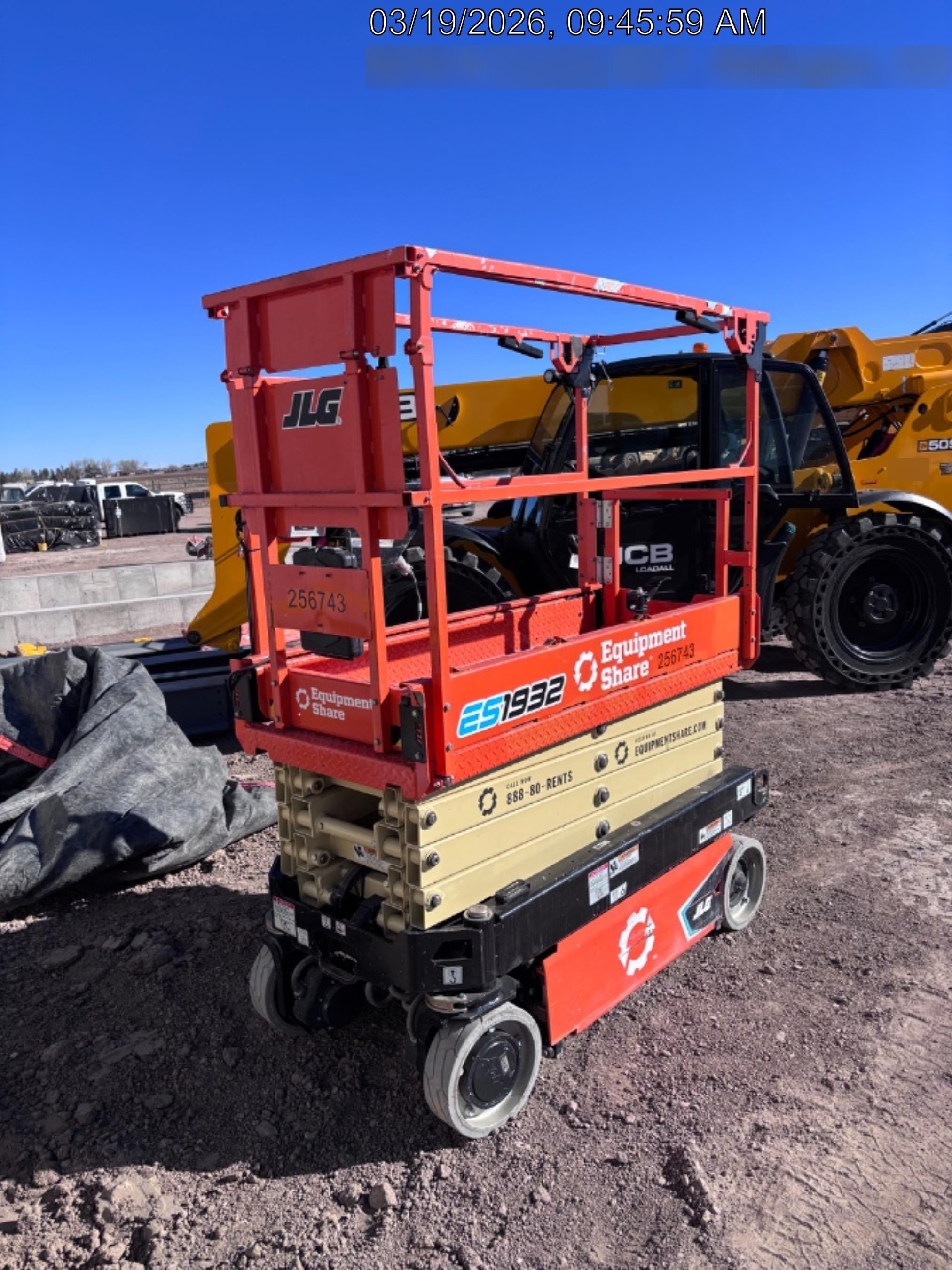 2022 JLG ES1932