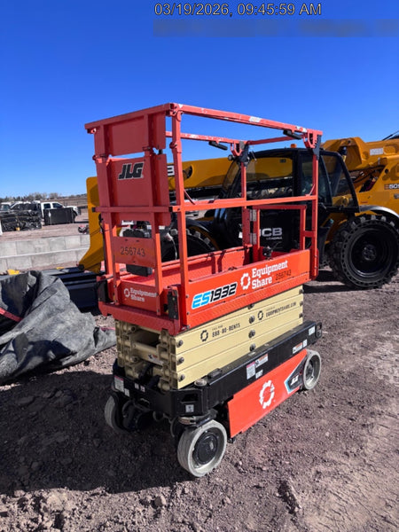 2022 JLG ES1932