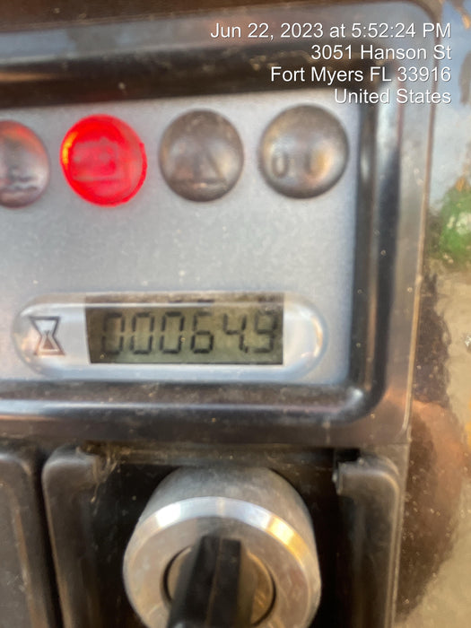 2022 VAC-TRON LP573XDT