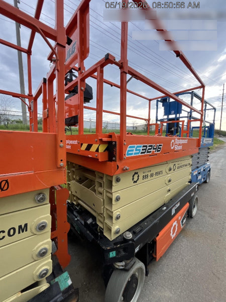 2022 JLG ES3246