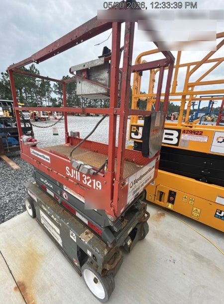2018 Skyjack SJIII-3219 Skyjack SJIII3219 Scissor Lift w/Trojan Batteries