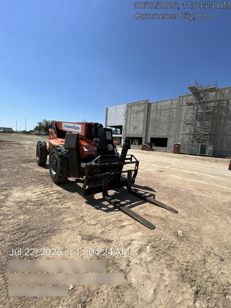 2020 Skytrak 10054 Cab/Heat/Air, Solid Tires, Work Lights, Beacon, Aux Hydraulics, Back up Alarm, Lifting Eye, ES Decals