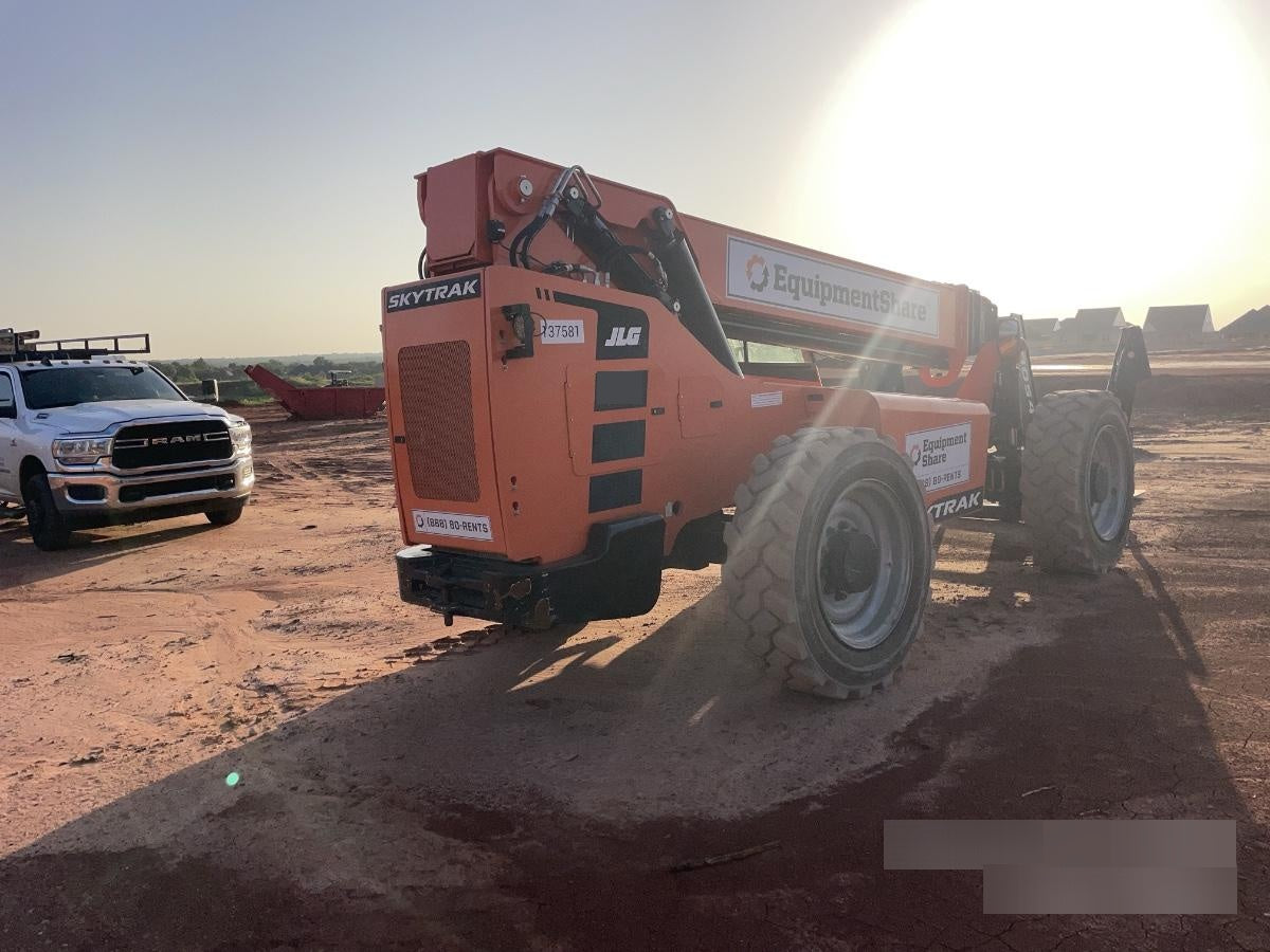 2021 SKYTRAK 10054