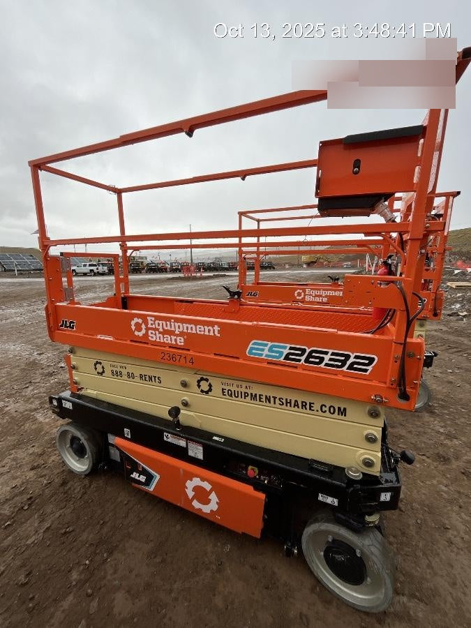 2022 JLG ES2632