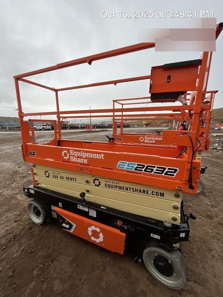 2022 JLG ES2632