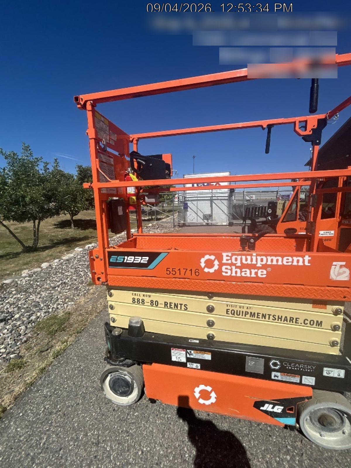 2025 JLG ES1932