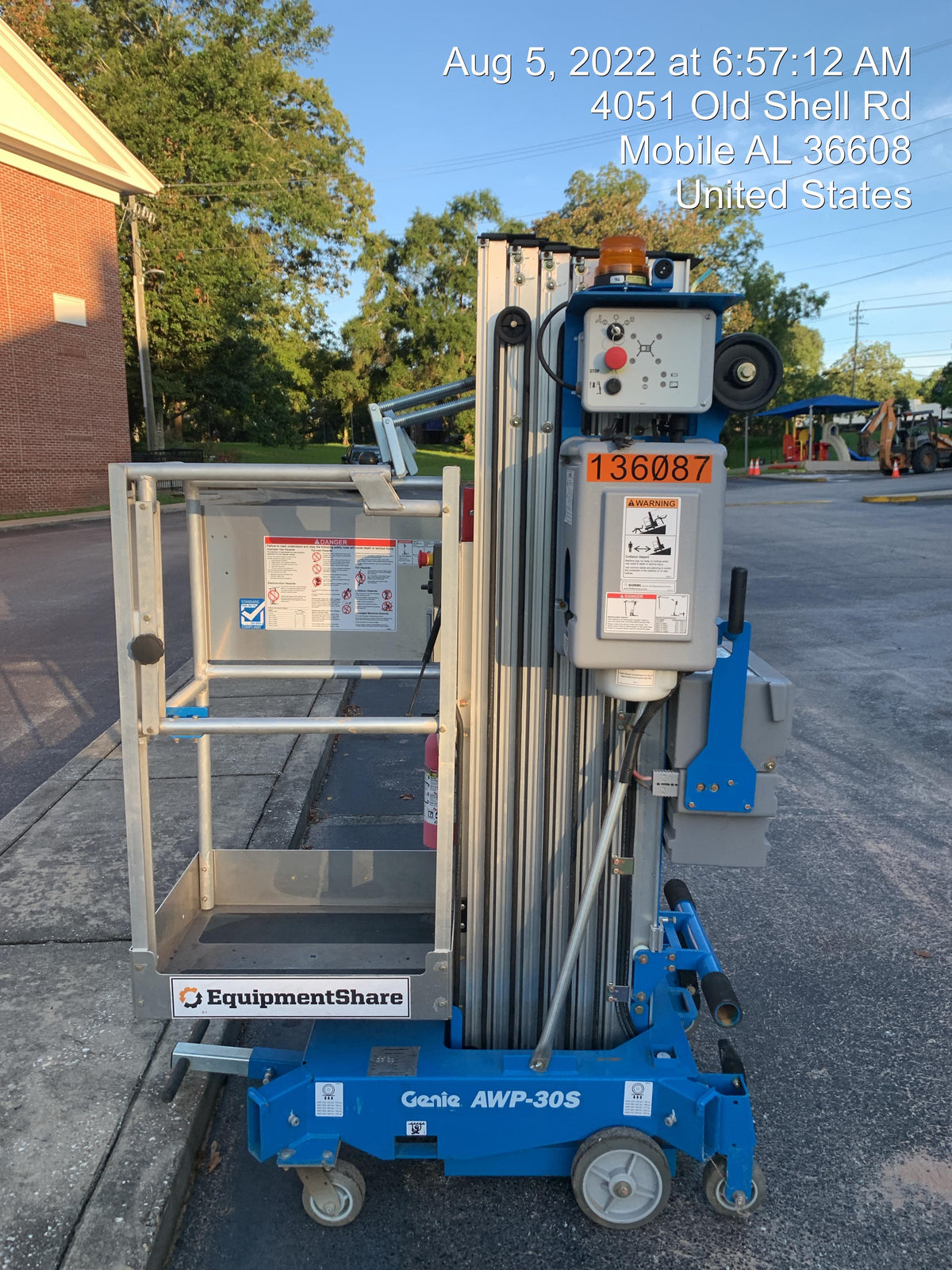 2021 GENIE AWP-30S DC