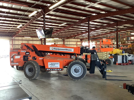 2021 SKYTRAK 10054