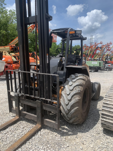 2021 CASE 586H