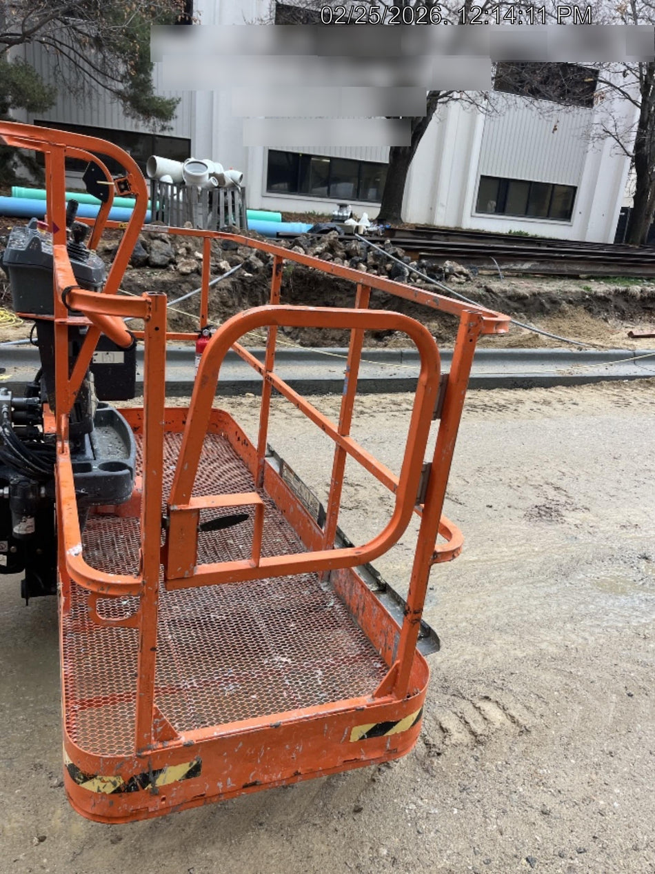 2022 JLG 860SJ
