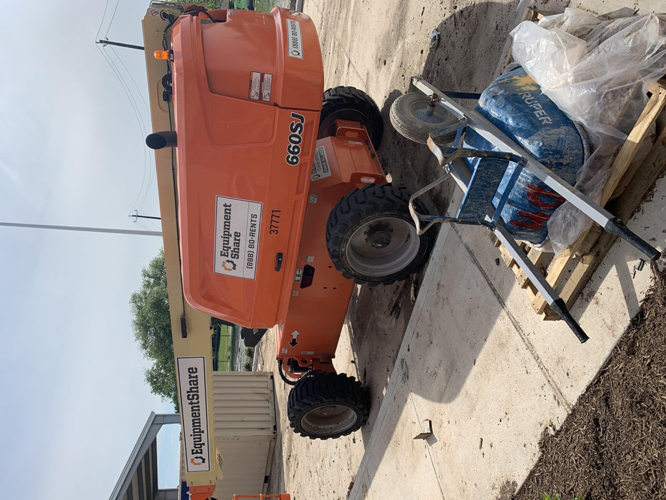 2019 JLG 660SJ