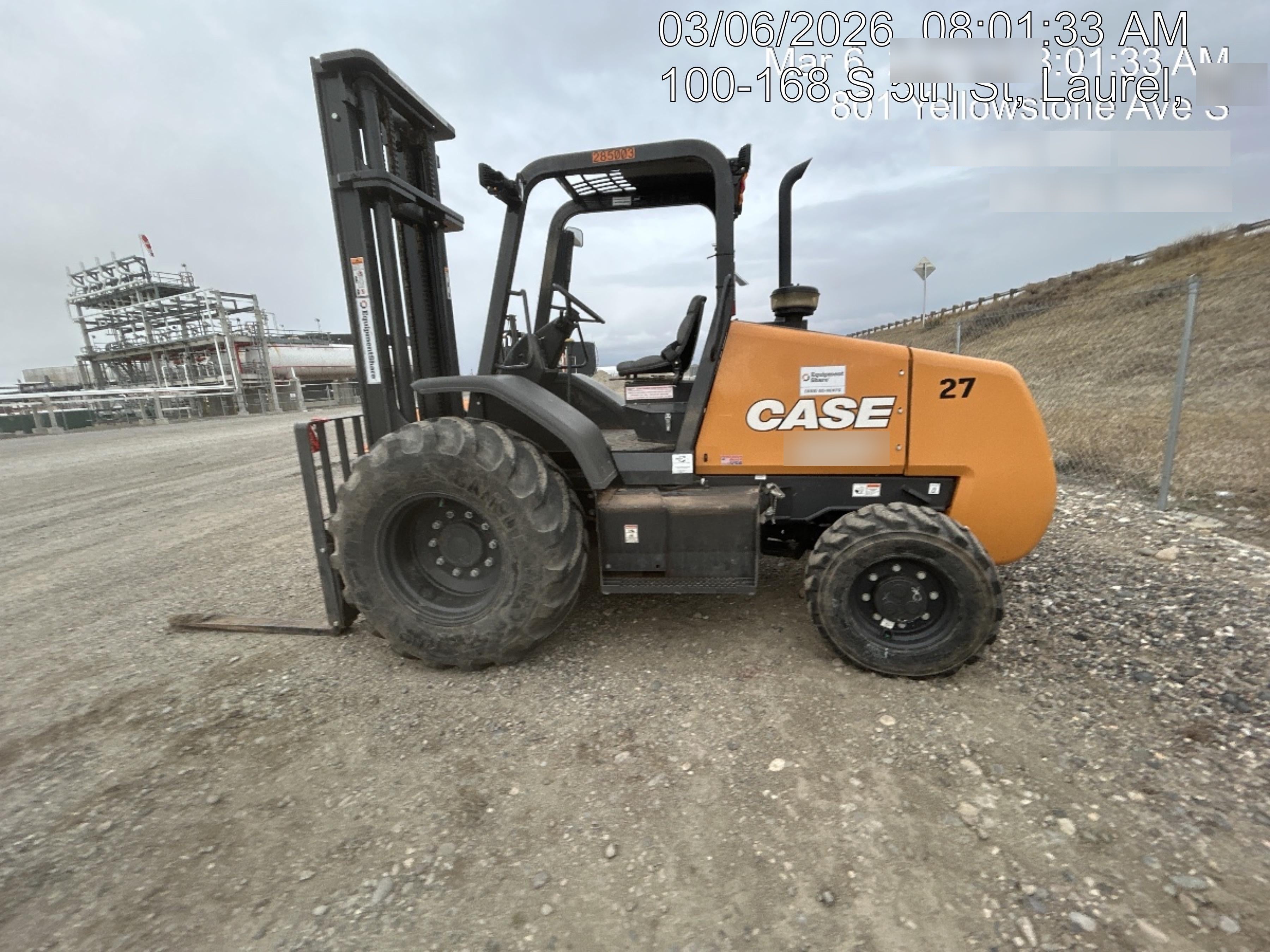2023 CASE 588H