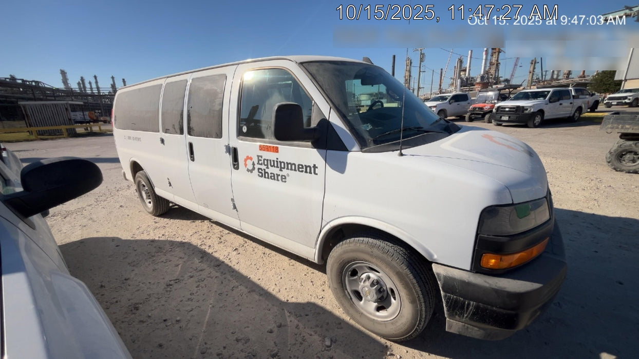 2025 CHEVROLET Express Van - Rental