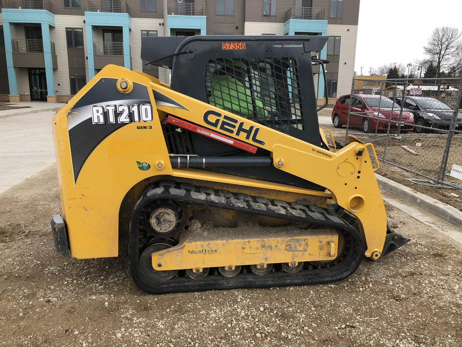 2016 GEHL RT210