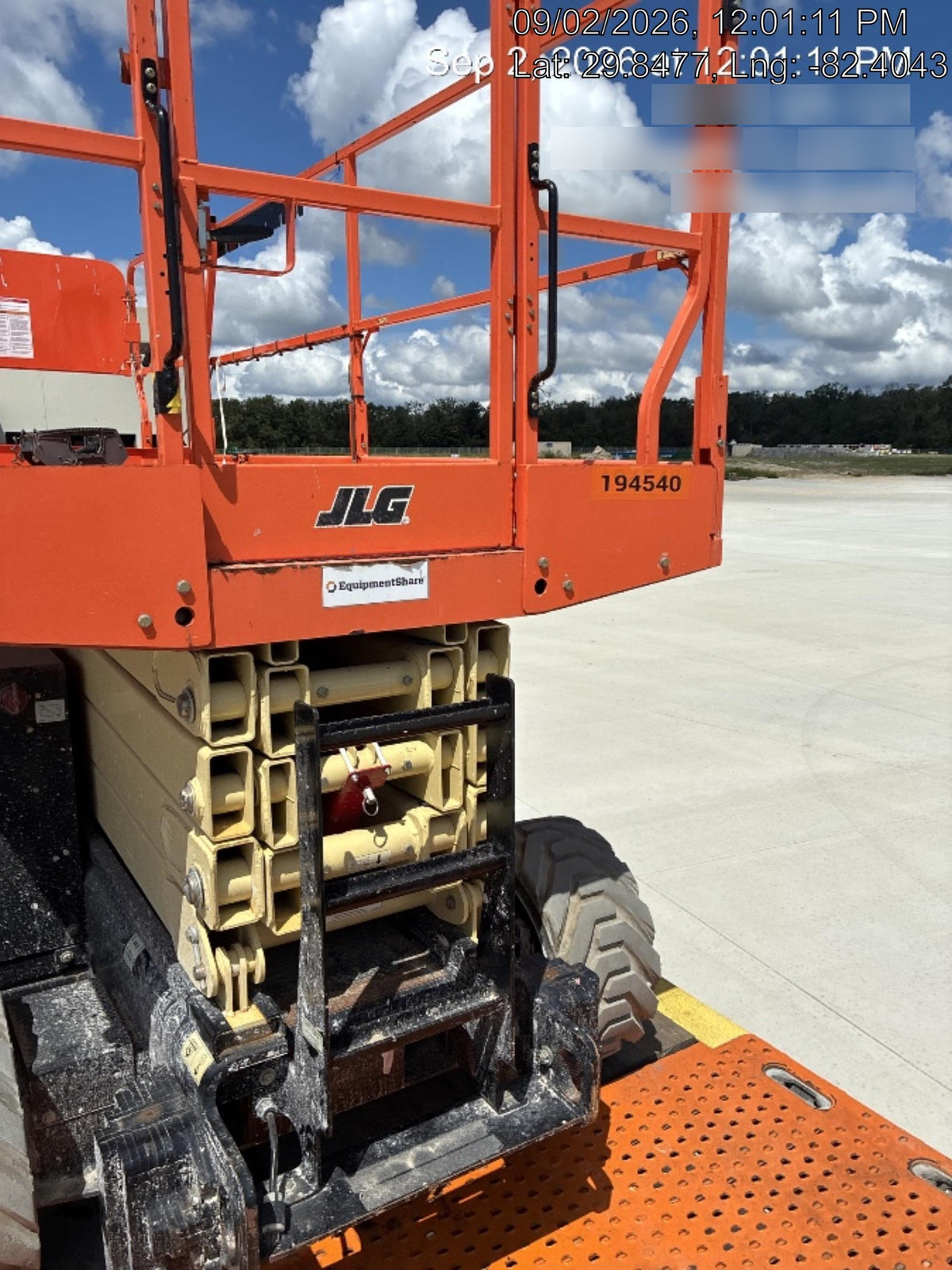 2021 JLG ERT4069