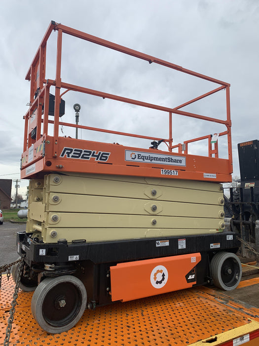 2021 JLG R3246