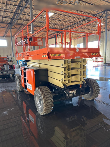 2022 JLG 4394RT