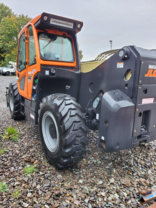 2021 JLG 1732