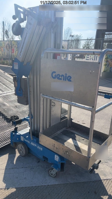 2019 GENIE AWP-30S