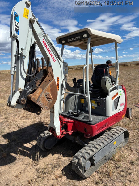 2023 TAKEUCHI TB20e