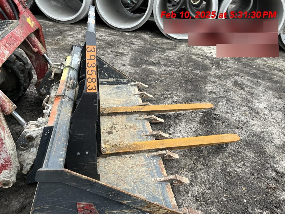 2024 PALADIN 48" Pallet Forks - Paladin