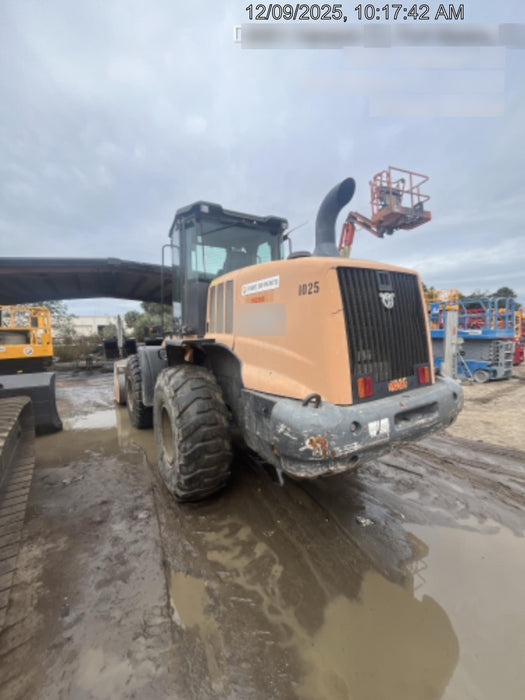 2018 Case 621G CLOSED CAB, 1 FUNCTION, JRB 416 STYLE HYD COUPLER