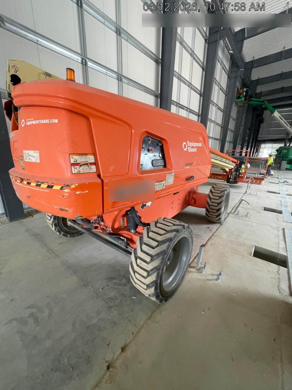 2022 JLG 600S