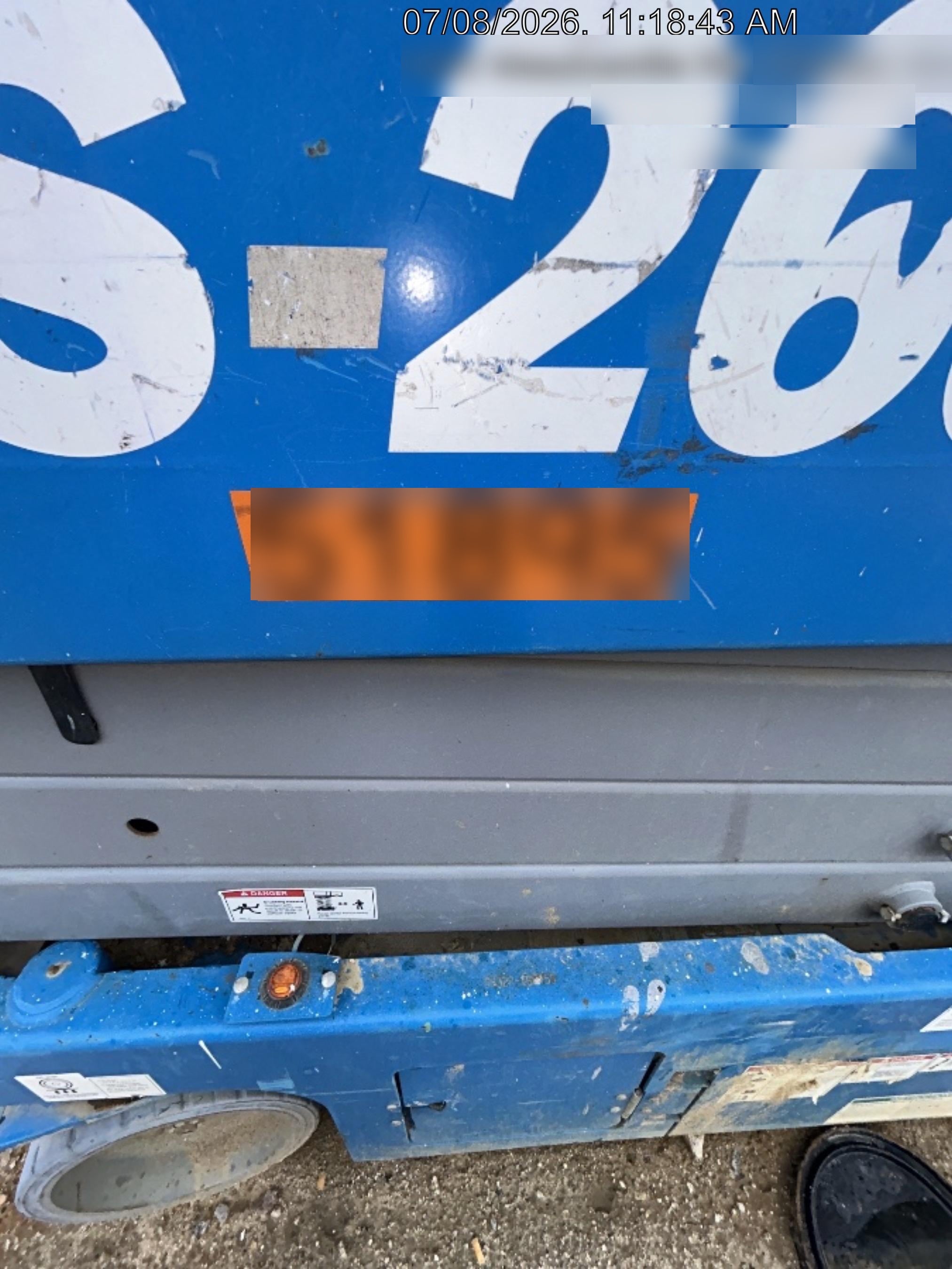 2019 Genie GS-2632 Folding rails with half height swing gate