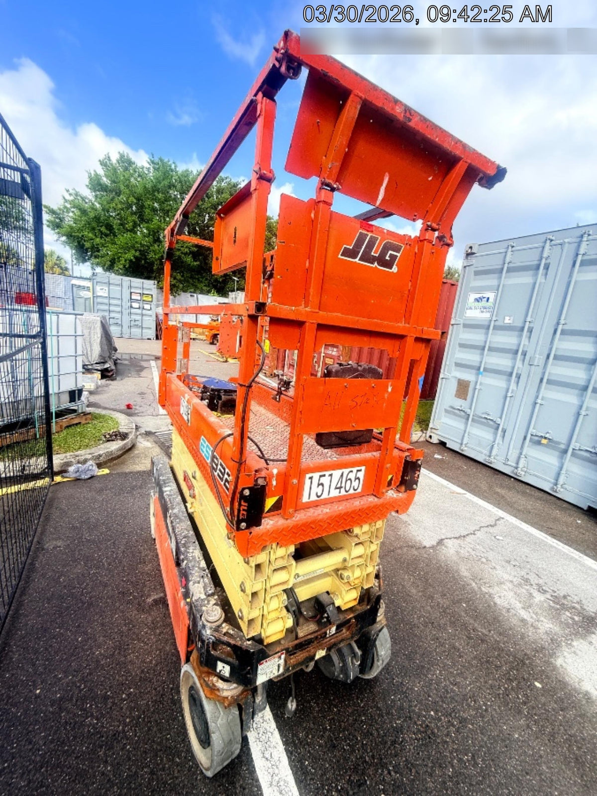 2021 JLG ES1932