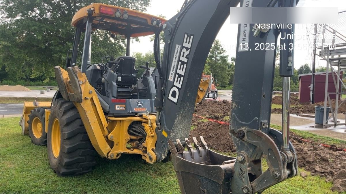 2020 John Deere 410L - Extendable Stick Canopy, 4WD, Extendable Stick, Pilot Controls, 2 Way Hydraulics, TAG Manual QC