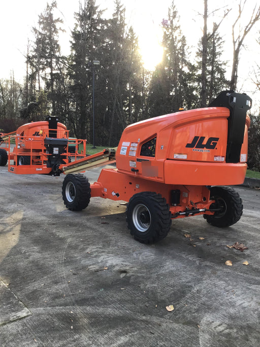 2019 JLG 400S