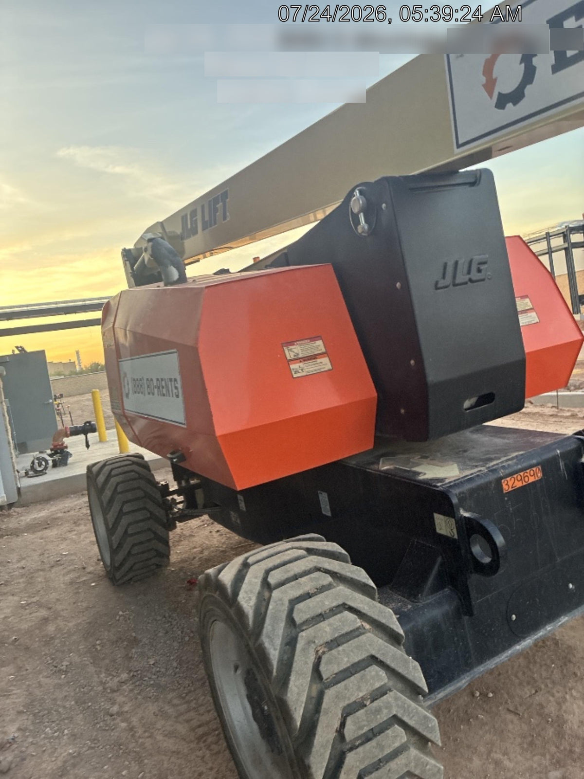 2023 JLG 800AJ