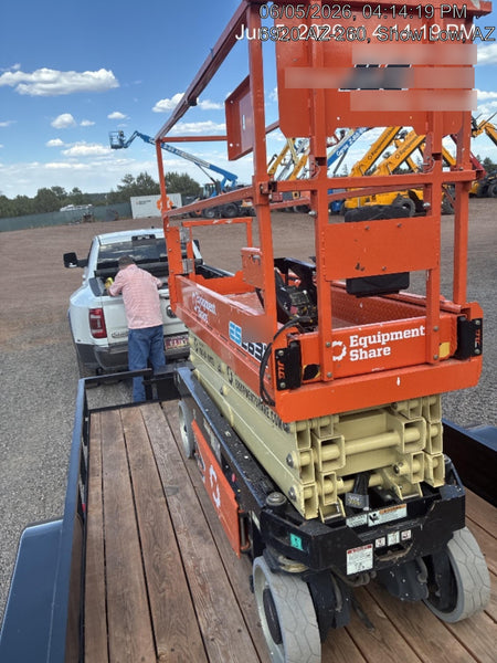2022 JLG ES2632