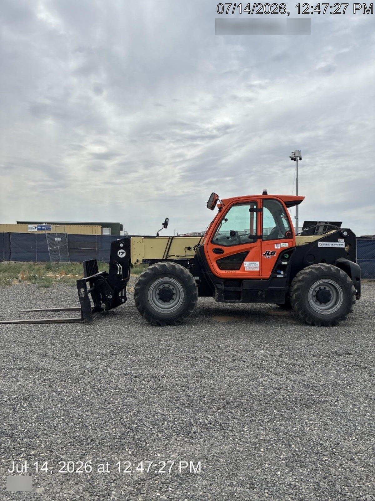 2024 JLG 1732