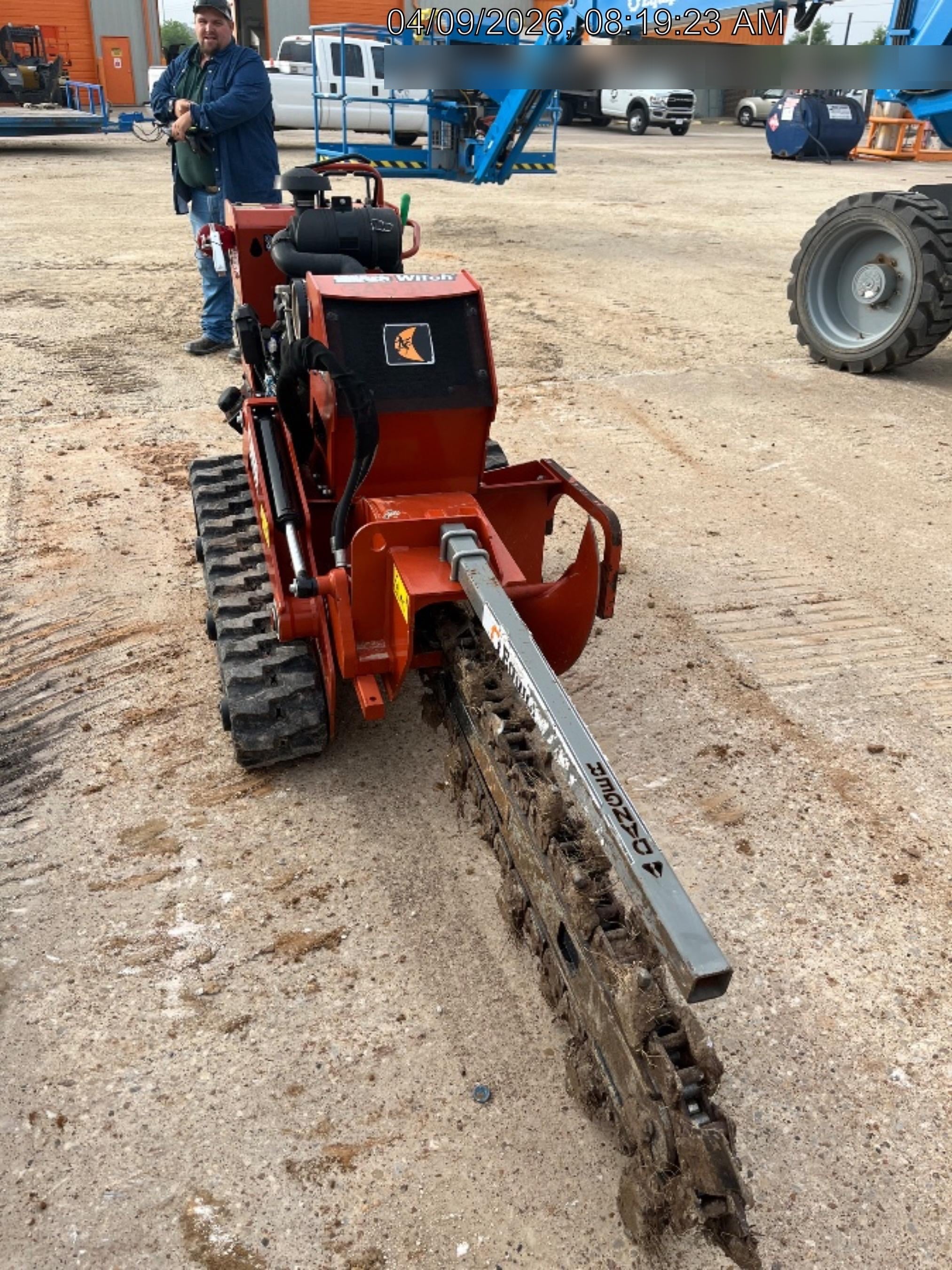 2023 DITCH WITCH C24XA