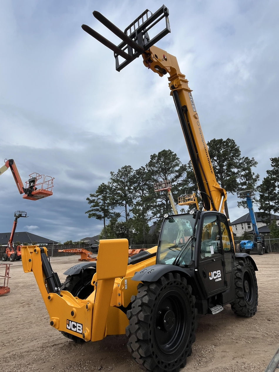 2026 JCB 512-56