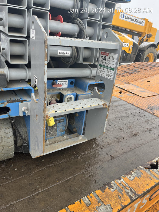 2020 Genie GS-1930 Solid Non Marking Tires, Beacon, Folding rails with half height swing gate, 800W Inverter