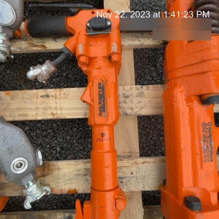 2023 MICHIGAN PNEUMATIC ES-TPB30-1-TRACKER