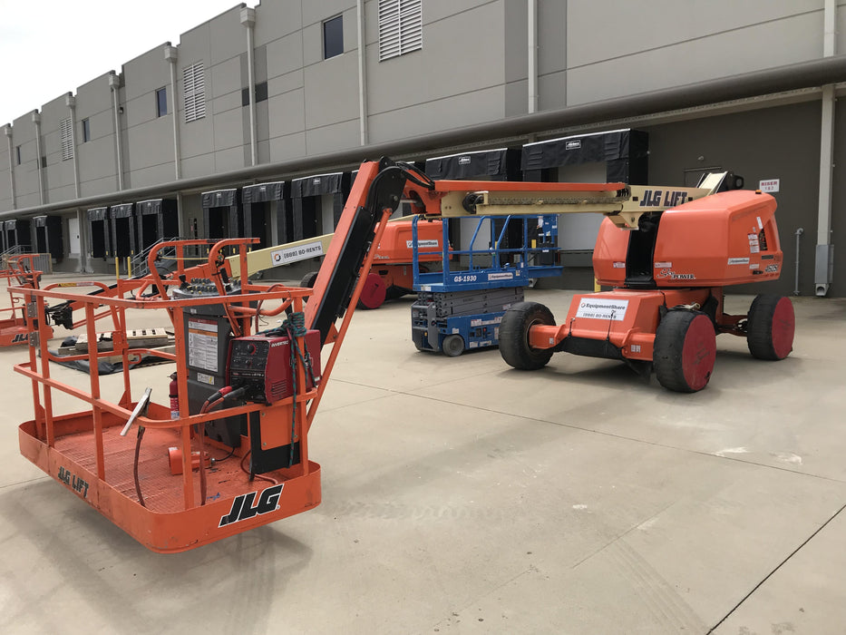 2019 JLG 460SJ