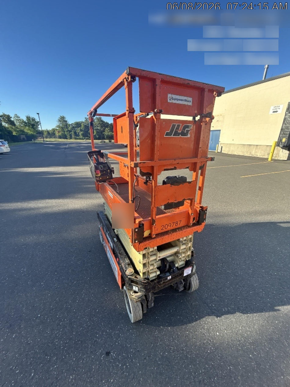 2022 JLG ES1932