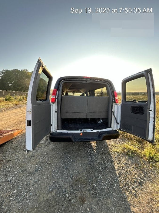 2023 CHEVROLET Express Van - Rental