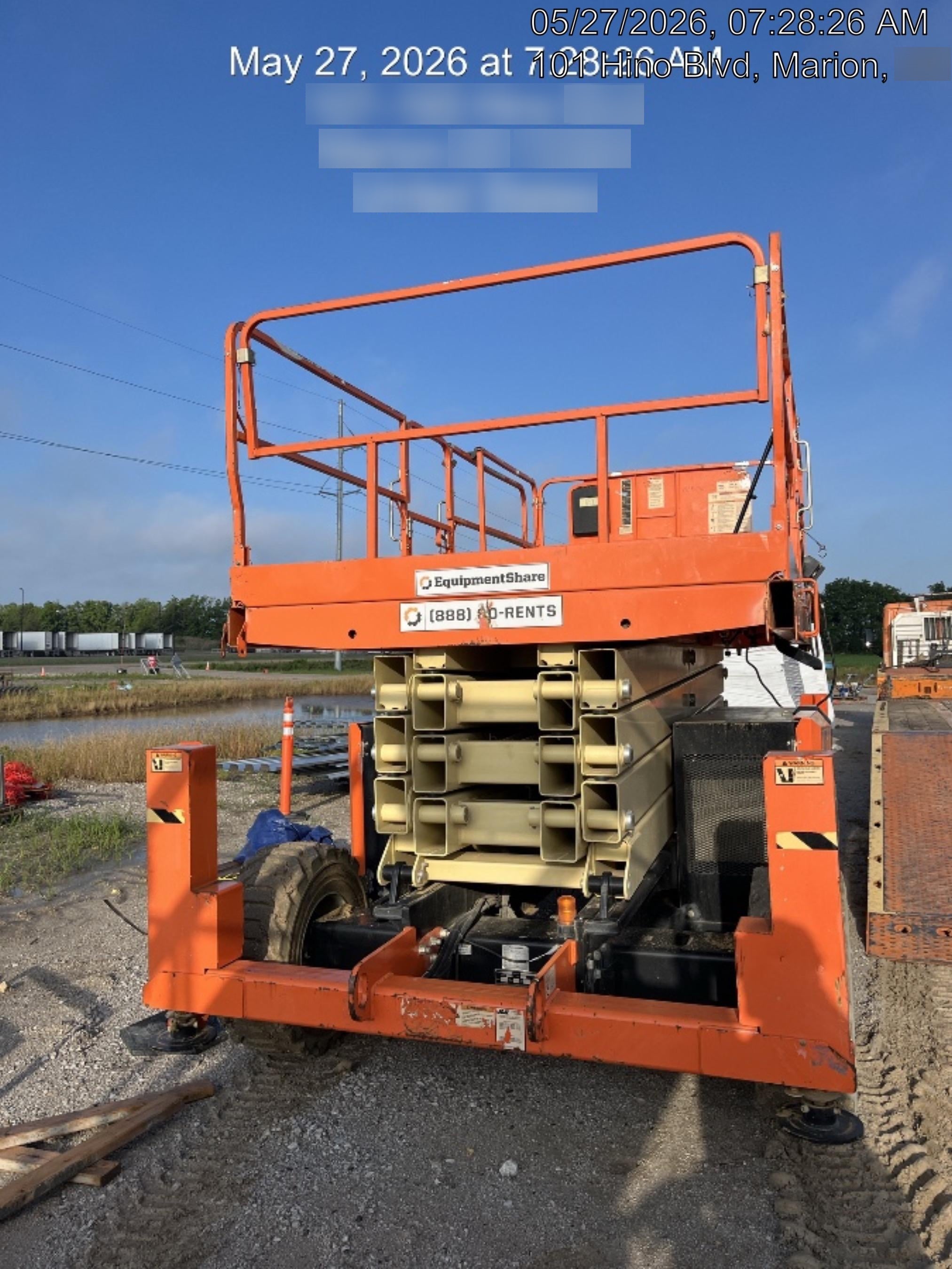 2019 JLG 430LRT