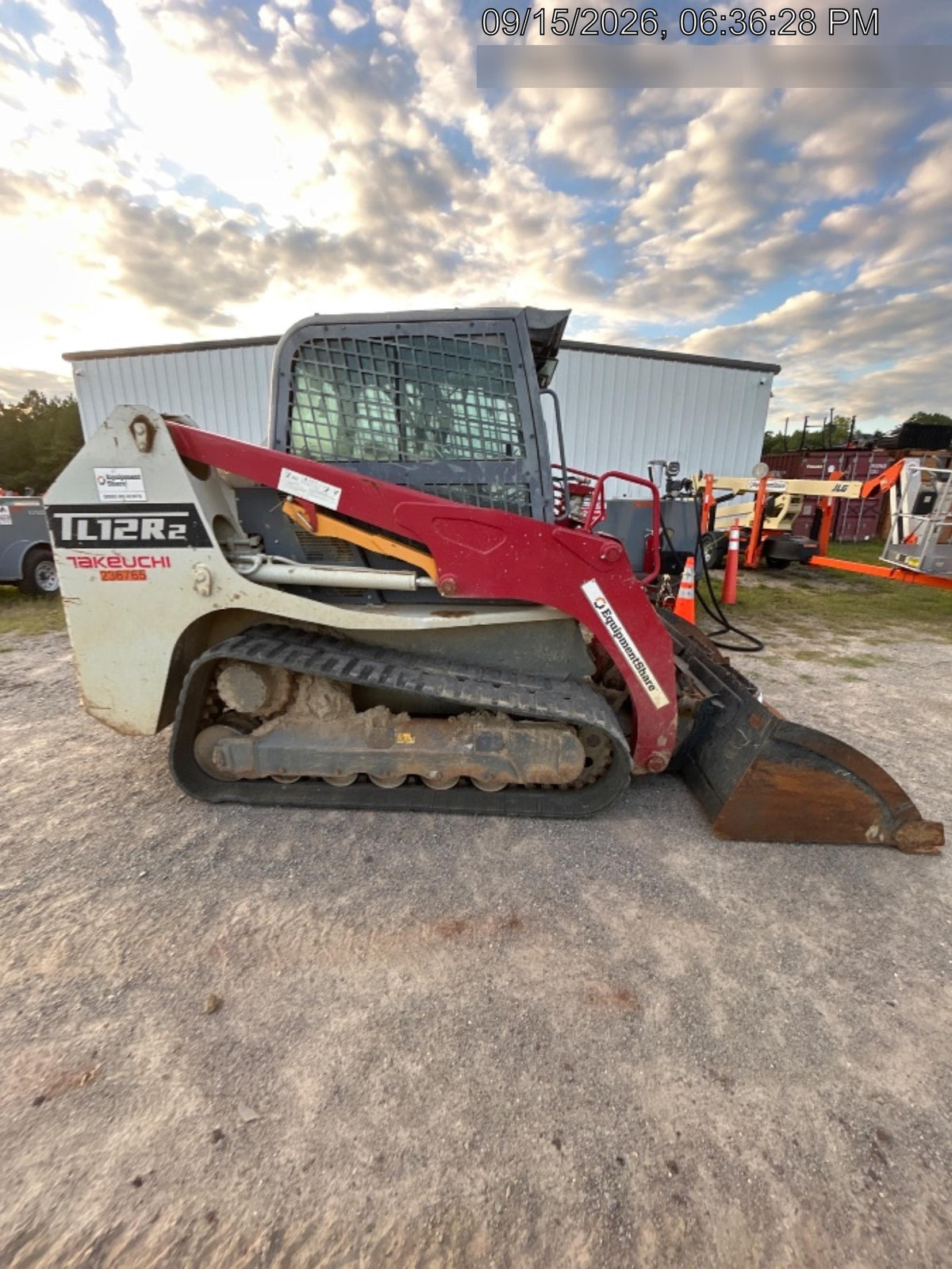 2022 TAKEUCHI TL12R2-CR