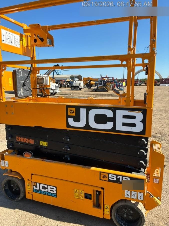 2022 JLG ES1932