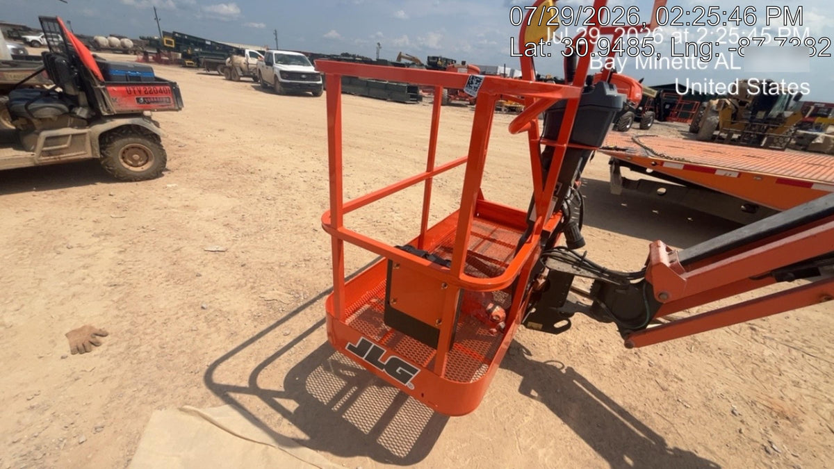 2019 JLG 450AJ