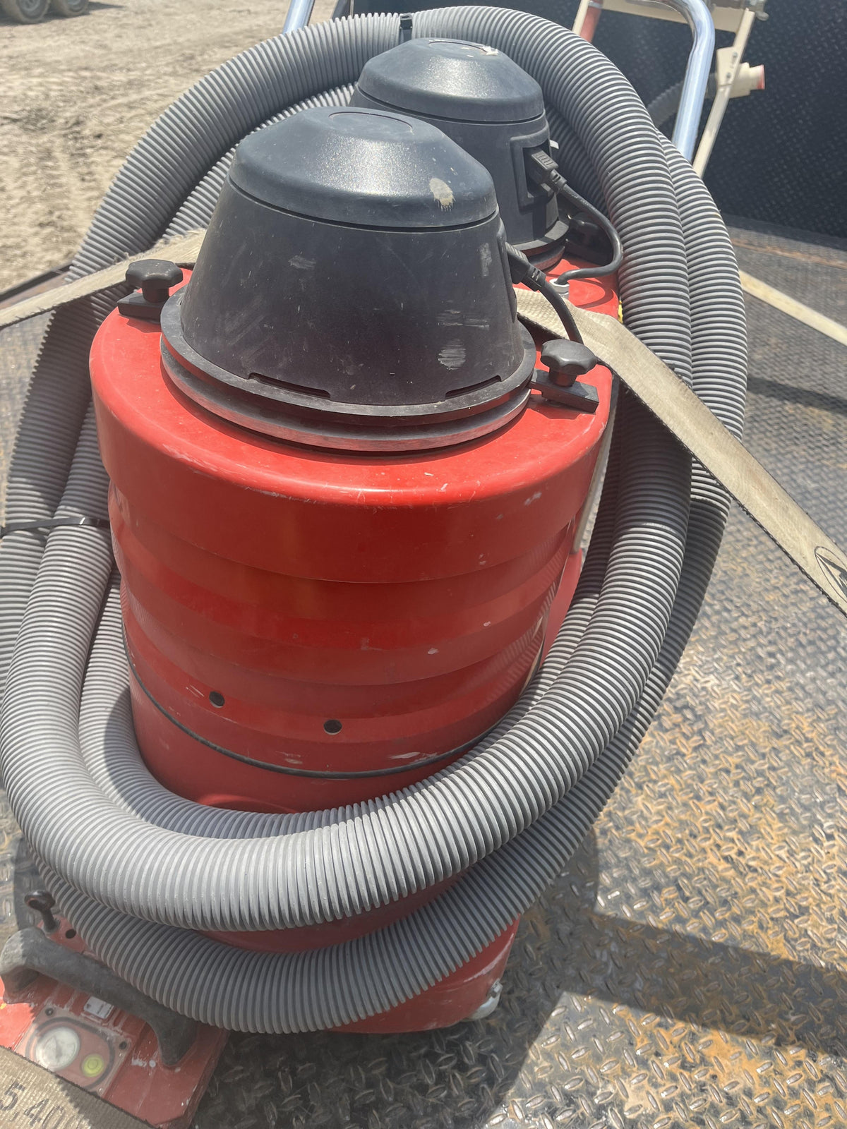2021 EDCO VAC-200