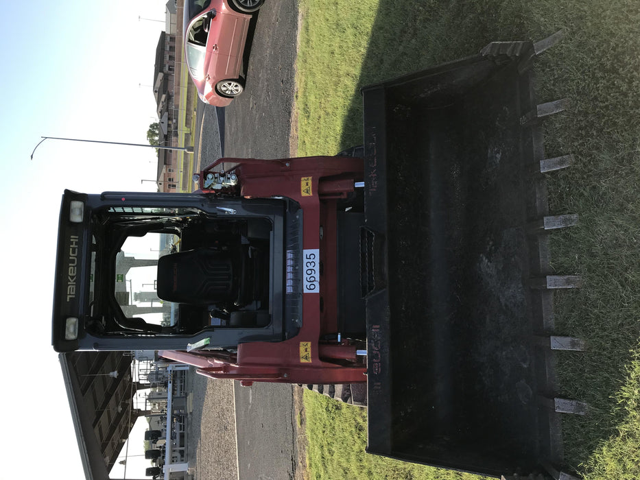 2020 TAKEUCHI TL8CR