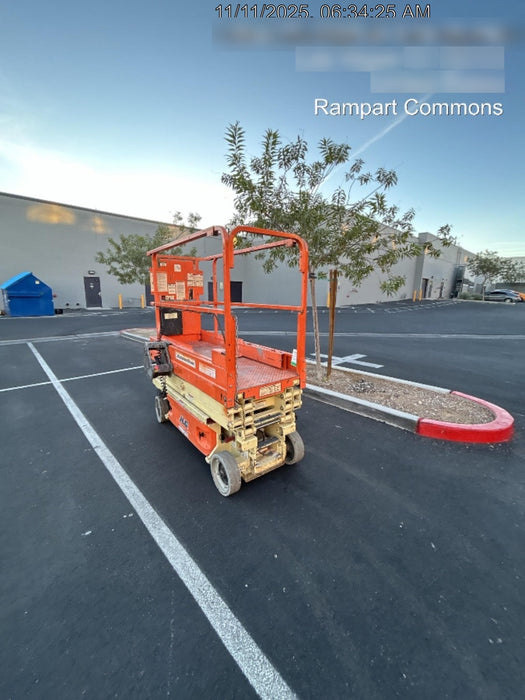 2016 JLG 1930ES Standard Options